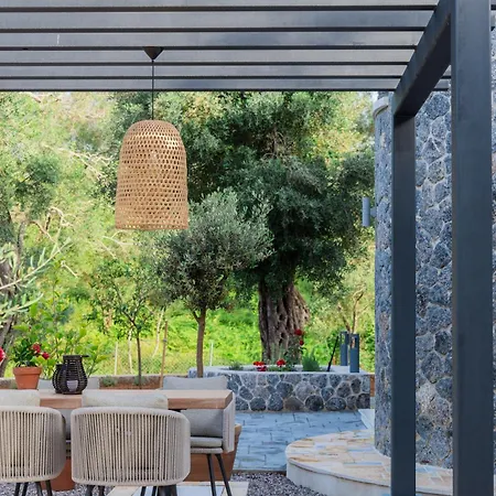 Zervos Corfu Estate Kastanéa
